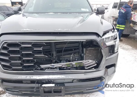 2024 Toyota Sequoia Platinum z USA, uszkodzony, nr VIN 7SVAAABA8RX032475